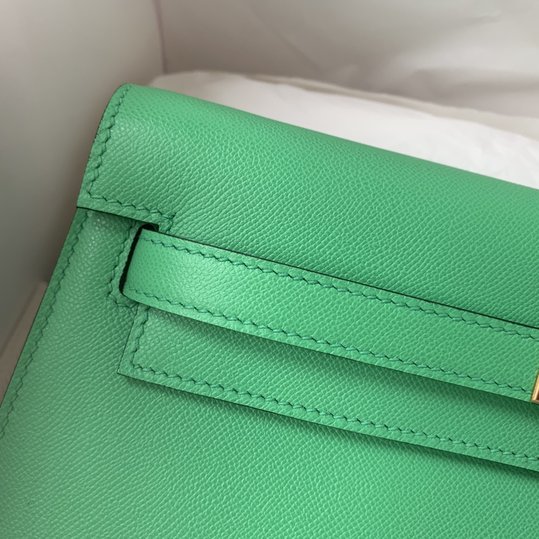 Hermes Kelly Elan Shoulder Bag in Green Epsom Leather 